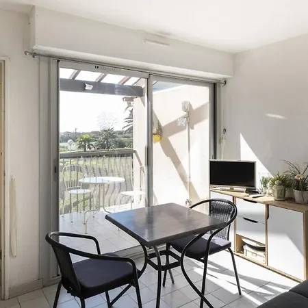 Apartment Aquaplage- 126- Vue Jardin- 4 Pers *