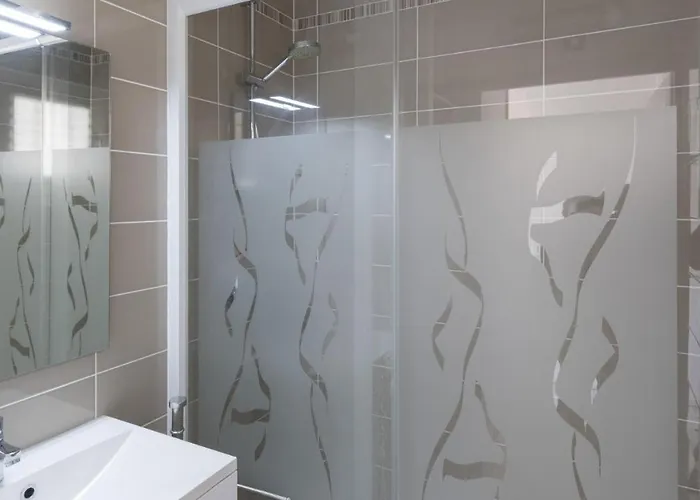 Aquaplage- 126- Vue Jardin- 4 Pers * Agde